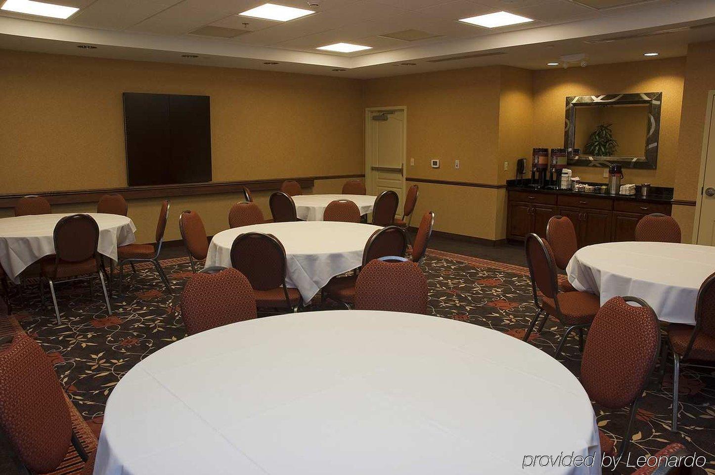 Hampton Inn & Suites Wichita-Northeast Facilități foto