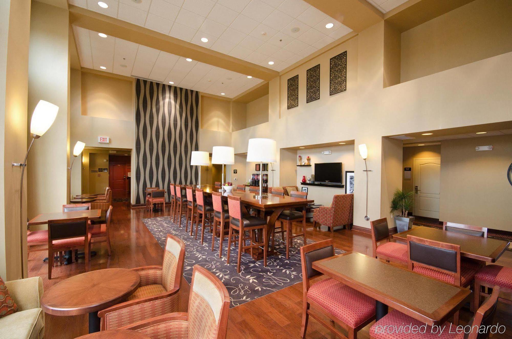 Hampton Inn & Suites Wichita-Northeast Restaurant foto